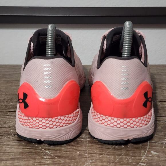 Under Armour HOVR Sonic 5 Women's Athletic Running Shoes Sneakers Size 8 Pink - Picture 4 of 9